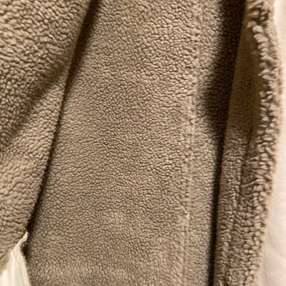 Akemi Vest - Picture 4 of 11